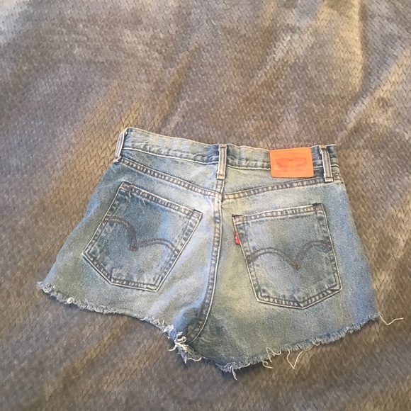Levi's Pants - Women’s Levi’s light wash wedgie shorts Levi's Pants - Women’s Levi’s light wash wedgie shorts
